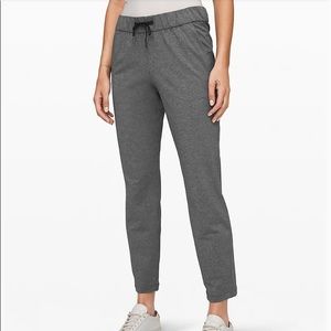 NWT Lululemon On The Fly Pant 7/8 Size 8